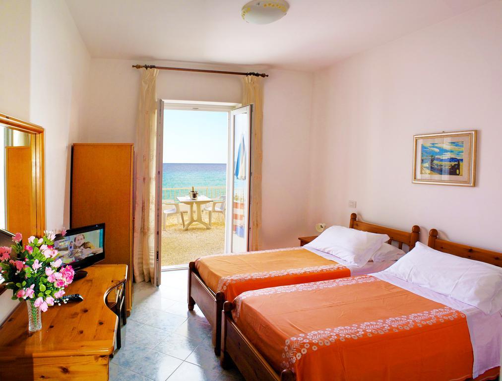 Hotel La Gondola Barano d'Ischia ภายนอก รูปภาพ